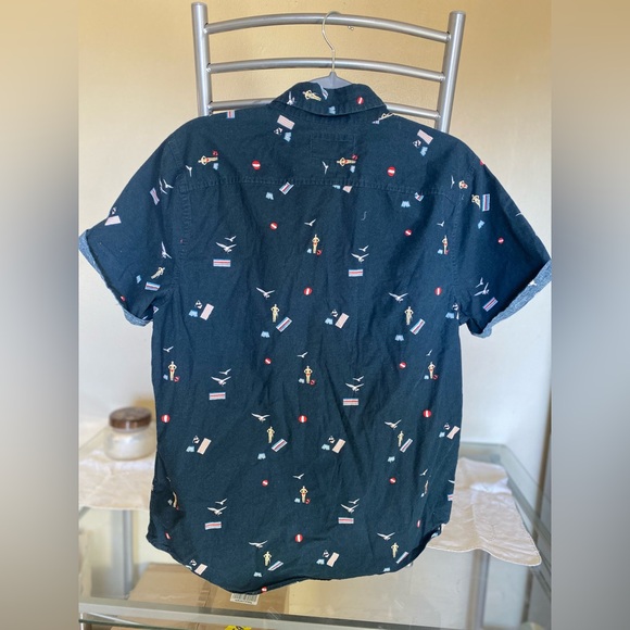 Hollister men’s shirt size large - Picture 2 of 4